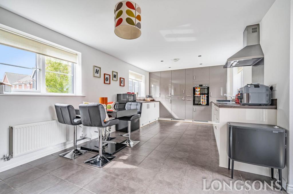 Silver Birch Road, Dereham 4 bed detached house for sale £380,000