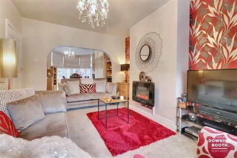 1 Lyn Avenue, Lichfield, WS13 7DA