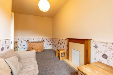 1 bedroom flat to rent, 0889L – East Crosscauseway, Edinburgh, EH8 9HG
