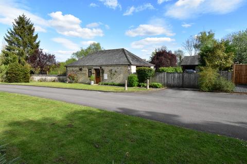 2 bedroom detached bungalow for sale, Chancel Close, Between Tewkesbury, Gloucester and Ledbury WR13