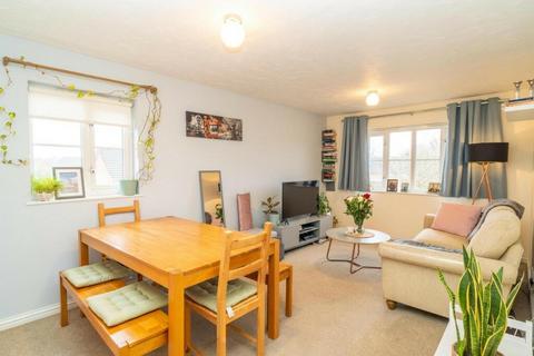 2 bedroom ground floor flat for sale, Corfe Close, Borehamwood WD6