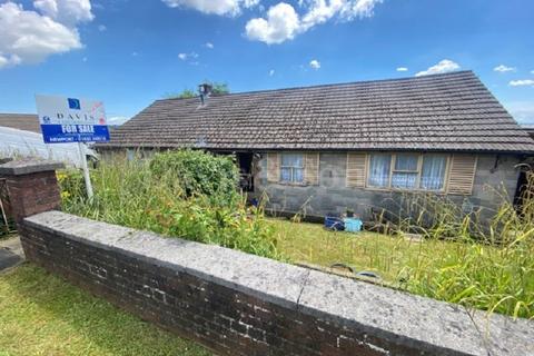 4 bedroom detached bungalow for sale, Augustan Drive, Caerleon, Newport. NP18 3DD