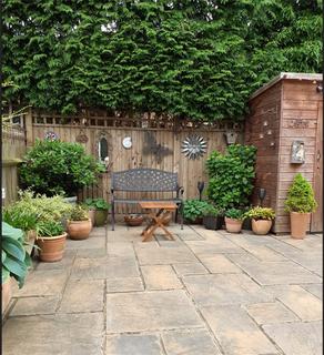 21 Farthings Close, Pinner, HA5 2QR