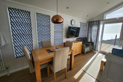 2 bedroom lodge for sale, Coast View Holiday Park