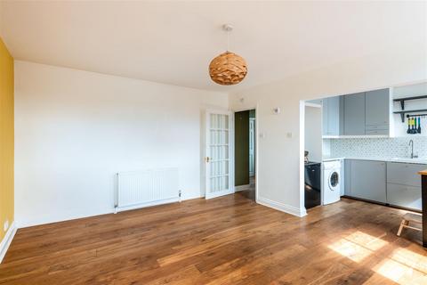 2 bedroom apartment to rent, Brighton, Brighton BN2