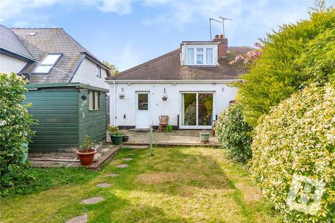 2 bedroom bungalow for sale, Laburnham Gardens, Upminster, RM14