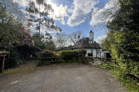 2 bedroom detached house to rent, 1 Westfields 'The Lodge', Hazler Road, Church Stretton, Shropshire, SY6 7AF
