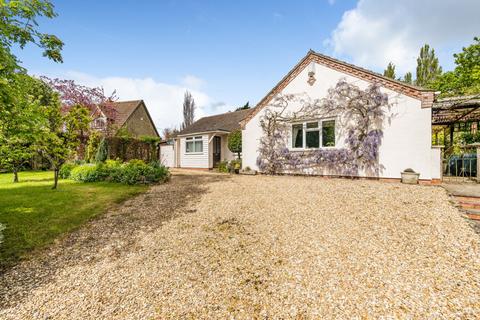 2 bedroom detached bungalow for sale, Gelston, Gelston, Grantham, Lincolnshire, NG32