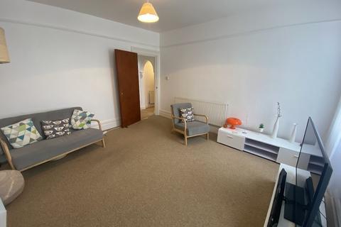 2 bedroom flat to rent, Palace Avenue, Paignton TQ3