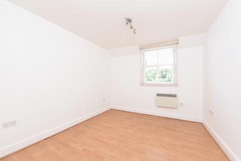 1 bedroom flat to rent, High Street, Aldershot GU11
