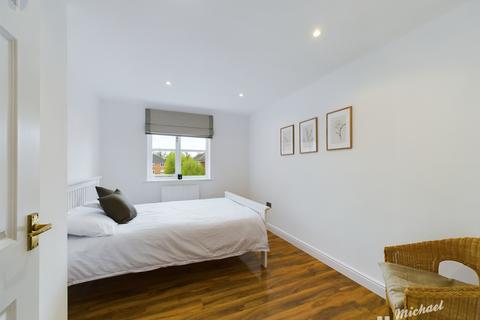 1 bedroom flat for sale, Whitehead Way, Aylesbury
