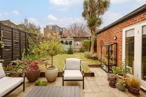 7 Acre Road, Kingston Upon Thames, KT2 6EF