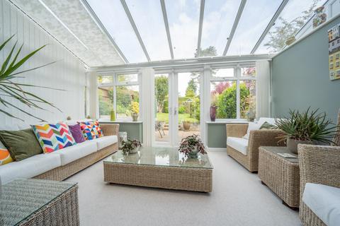 27 Dark Orchard, Tenbury Wells, WR15 8DH