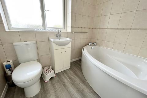 12 Belmont, Gateshead, NE10 8SJ