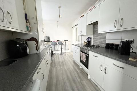 12 Belmont, Gateshead, NE10 8SJ
