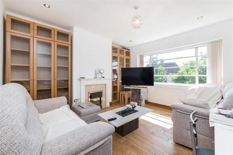 2 bedroom flat to rent, London N2