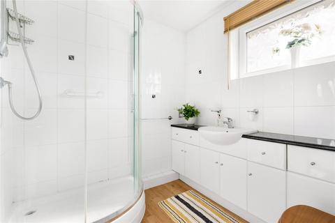 69 Cavendish Meads, Sunninghill, Ascot, SL5 9TB