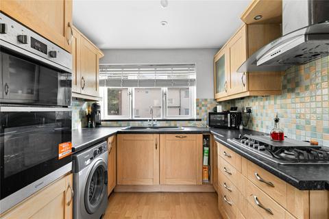 97 Ashbourne, Bracknell, RG12 8SH