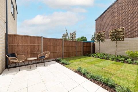 3 bedroom end of terrace house for sale, Crowthorne Road North, Bracknell, Berkshire, RG12