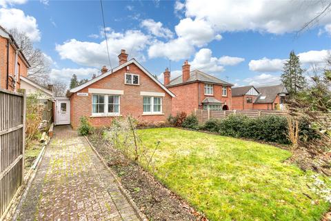 3 bedroom bungalow for sale, London Road, Bracknell, Berkshire, RG12