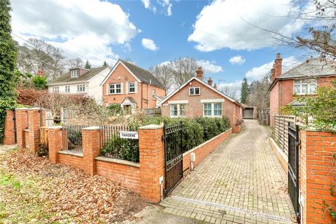 3 bedroom bungalow for sale, London Road, Bracknell, Berkshire, RG12