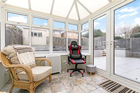 30 Avebury, Bracknell, RG12 8SQ
