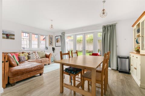 2 Bailey Walk, Binfield, Bracknell, RG42 4GQ