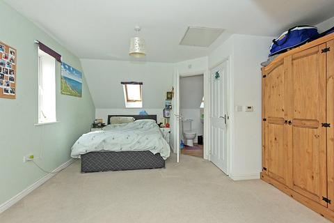 4 bedroom detached house for sale, Grass Emerald Crescent, Iwade, Sittingbourne, Kent, ME9