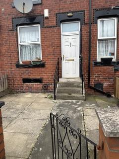 2 bedroom terraced house to rent, Ashton Place, Leeds LS8