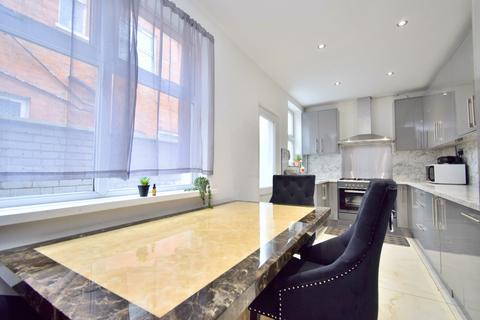 3 bedroom end of terrace house for sale, Welland Street, Highfields, Leicester, LE2