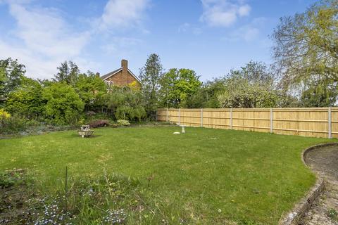 4 bedroom detached house for sale, Appledore Close, Bromley