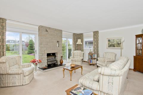 17 Strachan Road, Edinburgh, EH4 3RH