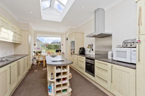 17 Strachan Road, Edinburgh, EH4 3RH