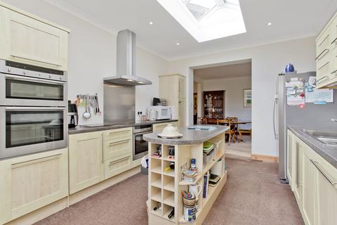 17 Strachan Road, Edinburgh, EH4 3RH