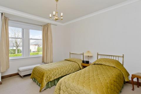 17 Strachan Road, Edinburgh, EH4 3RH