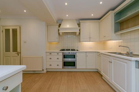 4 bedroom detached house for sale, Blackheath Lane, Blackheath GU4