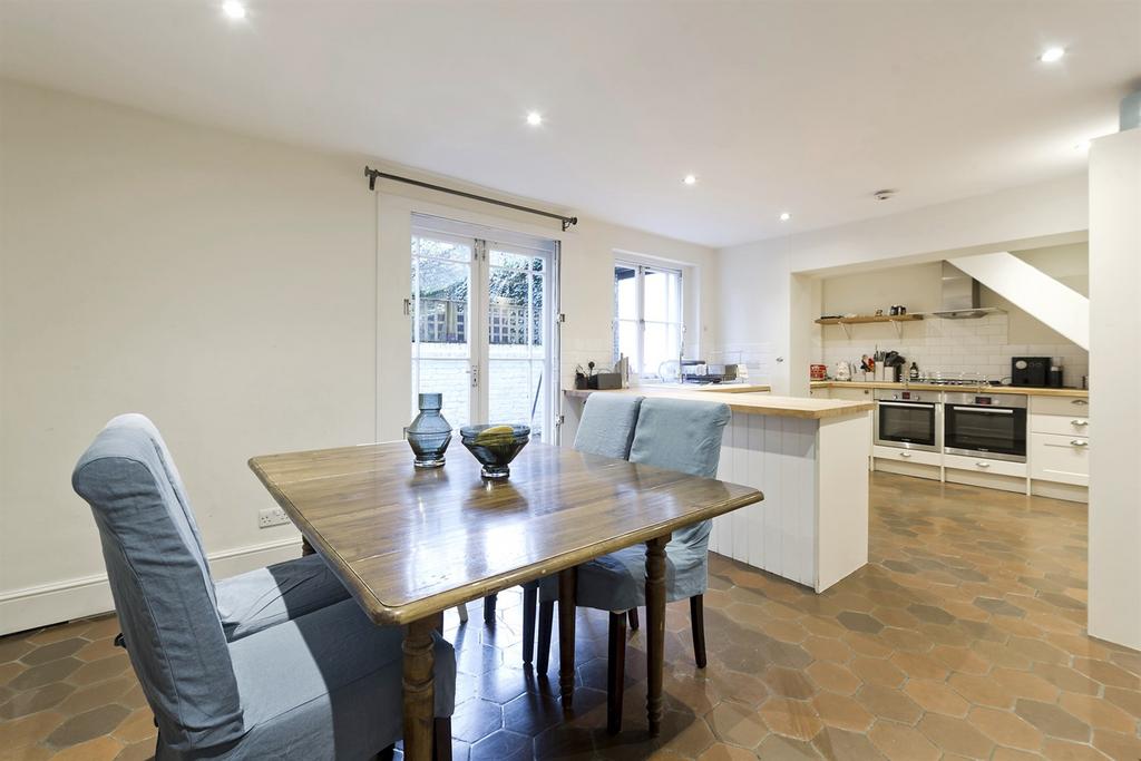 Kitchen+Breakfast+Ro