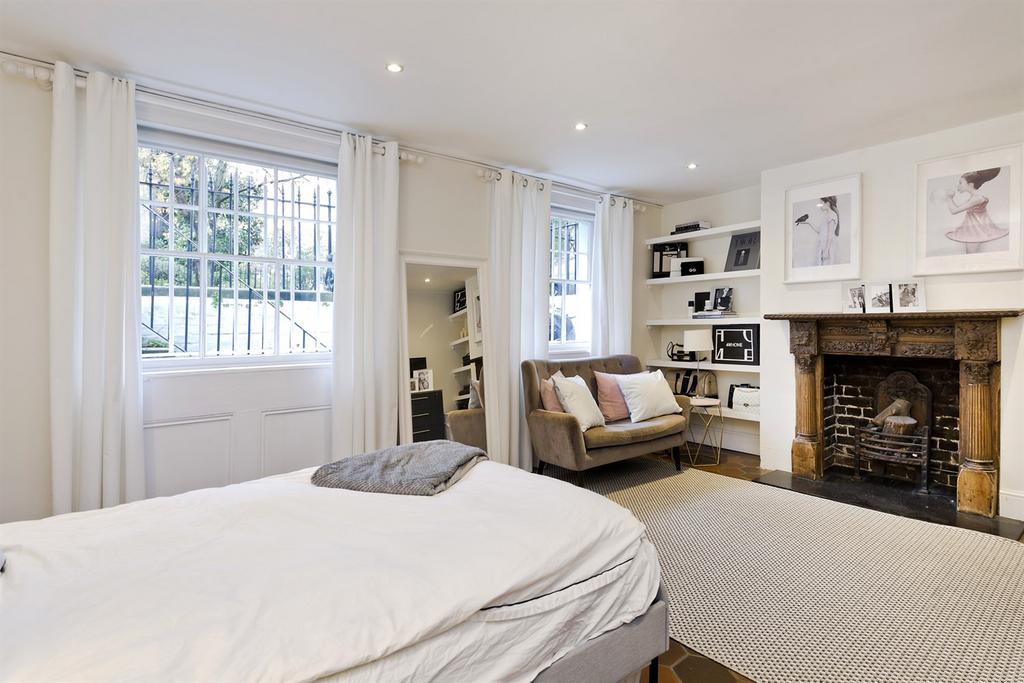 Bedroom+