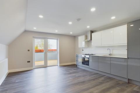 1 bedroom flat for sale, Flat 5, Swilley Gardens, Oxford Road, Stokenchurch, High Wycombe, Buckinghamshire