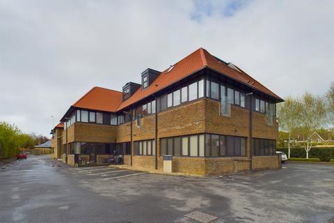 1 bedroom flat for sale, Flat 5, Swilley Gardens, Oxford Road, Stokenchurch, High Wycombe, Buckinghamshire