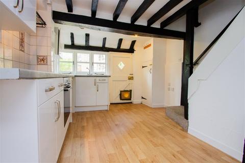 2 bedroom terraced house for sale, No Onward Chain in Robertsbridge