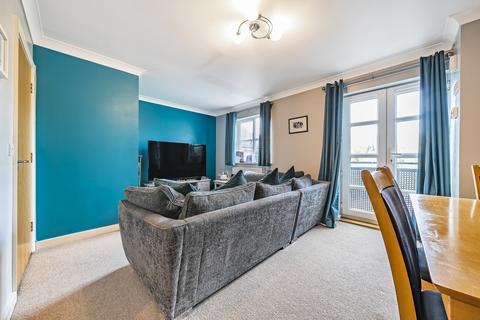 2 bedroom flat for sale, Seven Stiles Court, Ranmore Path, Orpington, BR5