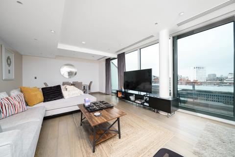 3 bedroom flat to rent, Wardour Street, London W1D