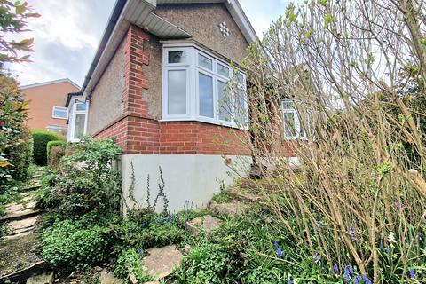 3 bedroom detached bungalow to rent, Forest View Road, Bournemouth BH9