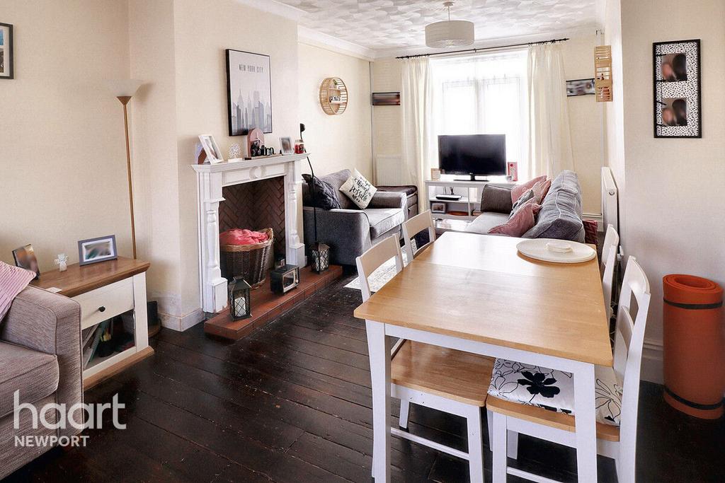 Gaer Park Road, Newport 3 bed semidetached house for sale £200,000