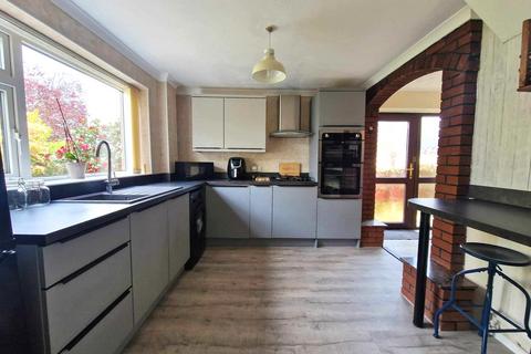 3 bedroom semi-detached house for sale, Whitgreave Lane, Rugeley. WS15 1NG