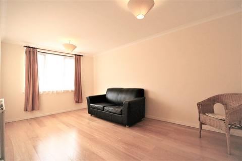 1 bedroom apartment to rent, Stapleford Close, Chingford, E4