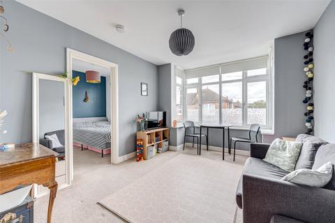 2 bedroom flat for sale, Southfield Road, Worthing, West Sussex, BN14