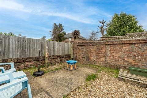 2 bedroom flat for sale, Southfield Road, Worthing, West Sussex, BN14