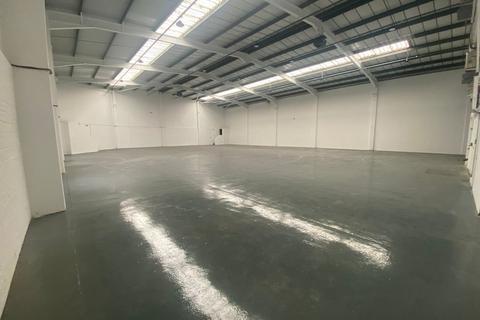 Industrial unit to rent, London W3